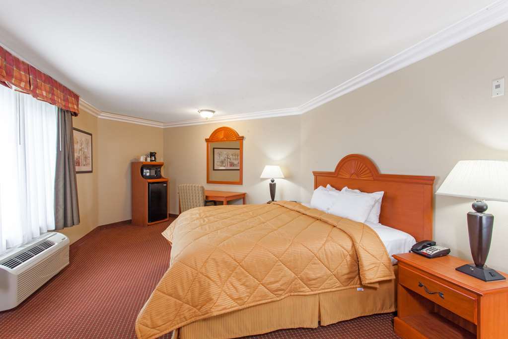 Days Inn By Wyndham קארסלבד חדר תמונה